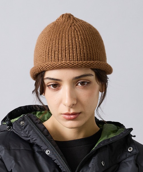 POLeR(ポーラー)の「【POLER / ポーラー】ROLL UP BEANIE / ロールアップビーニー(ニットキャップ/ビーニー・メンズ・ブラック/チャコールグレー/ダークブラウン/レッド・フリー)」の3枚目の写真