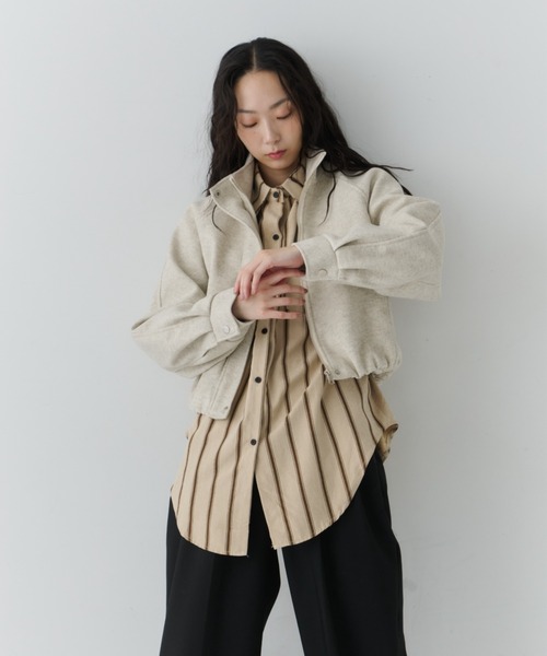 NUJOH(ヌゾ)の「Minimal Volume Zip Blouson / ミニマルボリュームジップブルゾン(ブルゾン・レディース・ブラウン/ライトベージュ/チャコールグレー・FREE)」の22枚目の写真