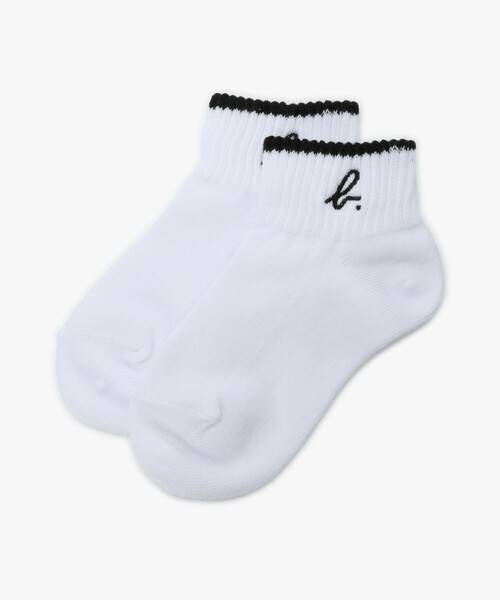 agnes b.(アニエスベー)の「キッズ "b." ロゴ ライン ソックス(タイツ/ストッキング・キッズ・ホワイト・3/2/1)」の4枚目の写真