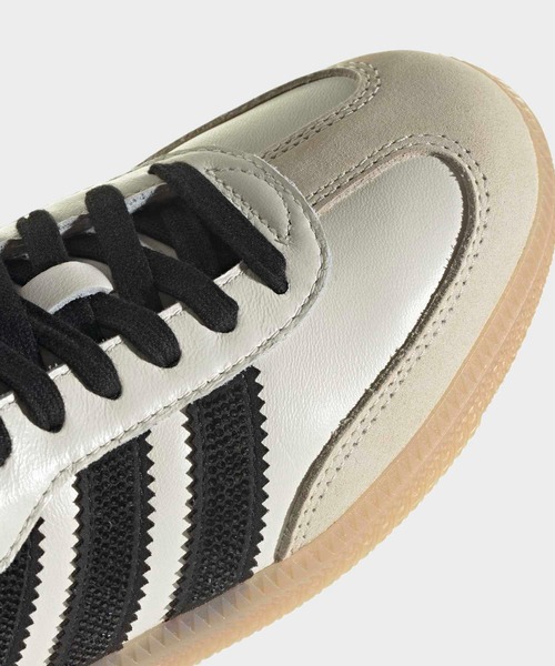 adidas（アディダス）の「SAMBA OG W / アディダスオリジナルス adidas Originals（スニーカー・レディース・ホワイト×シルバー/ホワイト×ブラック・22.0cm/22.5cm/23.0cm/23.5cm/24.0cm/24.5cm/25.0cm/25.5cm/26.0cm/26.5cm/27.0cm/27.5cm/28.0cm/28.5cm/29.0cm）」の8枚目の写真