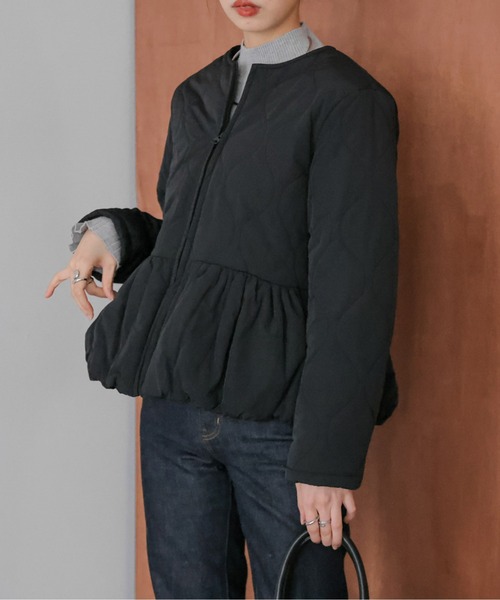 AMELY(エミリー)の「ペプラムキルティングブルゾン(ブルゾン・レディース・ブラック/カーキ/アイボリー・フリー)」の13枚目の写真