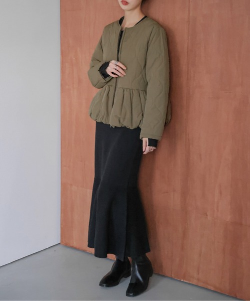AMELY(エミリー)の「ペプラムキルティングブルゾン(ブルゾン・レディース・ブラック/カーキ/アイボリー・フリー)」の14枚目の写真