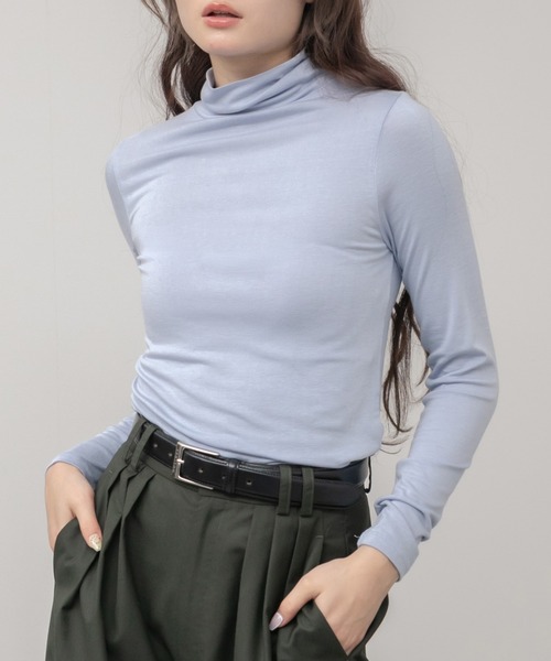 HEILIS(ヘイリス)の「ストレッチハイネックカットソー / ブルー アイボリー グレー ブラック ホワイト 春服 秋服 冬服 レイヤード トップス インナー 長袖 ストレッチ 韓国 無地 重ね着 ノームコア シンプル カジュアル タートルネック(Tシャツ/カットソー・レディース・グレー/ブルー/ブラック/アイボリー・FREE)」の1枚目の写真