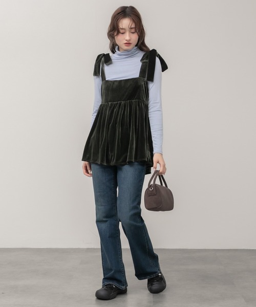 HEILIS(ヘイリス)の「ストレッチハイネックカットソー / ブルー アイボリー グレー ブラック ホワイト 春服 秋服 冬服 レイヤード トップス インナー 長袖 ストレッチ 韓国 無地 重ね着 ノームコア シンプル カジュアル タートルネック(Tシャツ/カットソー・レディース・グレー/ブルー/ブラック/アイボリー・FREE)」の12枚目の写真