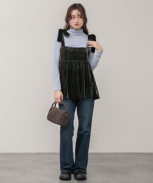 HEILIS(ヘイリス)の「ストレッチハイネックカットソー / ブルー アイボリー グレー ブラック ホワイト 春服 秋服 冬服 レイヤード トップス インナー 長袖 ストレッチ 韓国 無地 重ね着 ノームコア シンプル カジュアル タートルネック(Tシャツ/カットソー・レディース・グレー/ブルー/ブラック/アイボリー・FREE)」の13枚目の写真