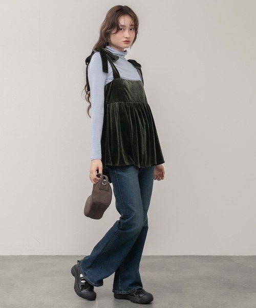 HEILIS(ヘイリス)の「ストレッチハイネックカットソー / ブルー アイボリー グレー ブラック ホワイト 春服 秋服 冬服 レイヤード トップス インナー 長袖 ストレッチ 韓国 無地 重ね着 ノームコア シンプル カジュアル タートルネック(Tシャツ/カットソー・レディース・グレー/ブルー/ブラック/アイボリー・FREE)」の14枚目の写真