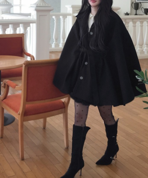 Diosfront（ディオスフロント）の「オーバーサイズメルトンポンチョコート（ポンチョ・レディース・ベージュ/ブラック・FREE）」の15枚目の写真