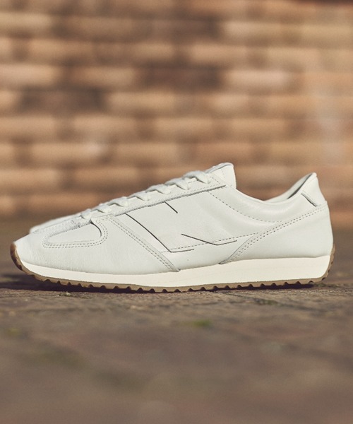 NEW BALANCE(ニューバランス)の「471 U471655(スニーカー・メンズ・ホワイト・29.0cm/28.5cm/28.0cm/27.5cm/27.0cm/26.5cm/26.0cm/25.5cm/25.0cm/24.5cm/24.0cm/23.5cm/23.0cm/22.5cm)」の1枚目の写真