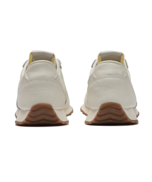 NEW BALANCE(ニューバランス)の「471 U471655(スニーカー・メンズ・ホワイト・29.0cm/28.5cm/28.0cm/27.5cm/27.0cm/26.5cm/26.0cm/25.5cm/25.0cm/24.5cm/24.0cm/23.5cm/23.0cm/22.5cm)」の6枚目の写真