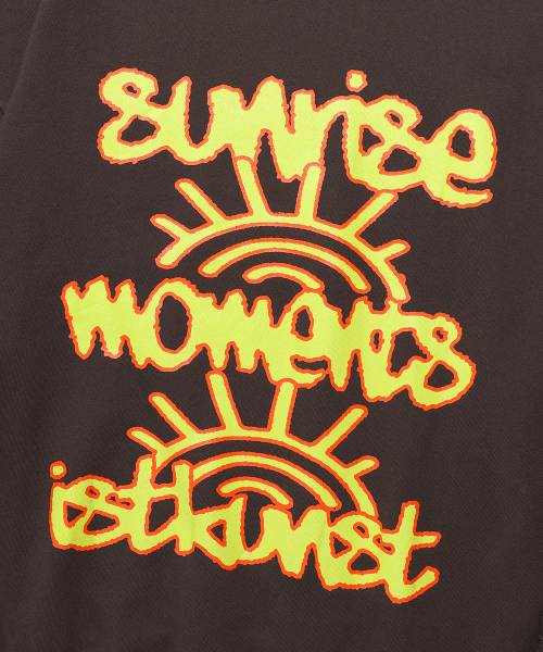 ISTKUNST(イストクンスト)の「SUNRISE MOMENT SWEATSHIRTS_BROWN(IK2ESMM441A)(スウェット・レディース・ブラウン・M/S/L)」の4枚目の写真