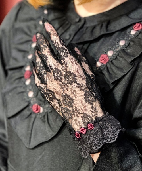 axes femme（アクシーズファム）の「巻きバラレースグローブ（手袋・レディース・ブラック/ホワイト・FREE）」の5枚目の写真