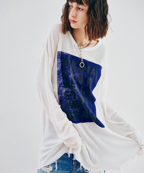 RNA(アールエヌエー)の「M2625 SnagダメージロンT(Tシャツ/カットソー・レディース・サックスブルー/ホワイト/ピンク・MEDIUM)」の2枚目の写真