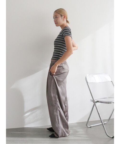 Ungrid(アングリッド)の「マルチボーダーヘンリーTee(Tシャツ/カットソー・レディース・レッド/チャコールグレー/ブラウン・FREE)」の13枚目の写真