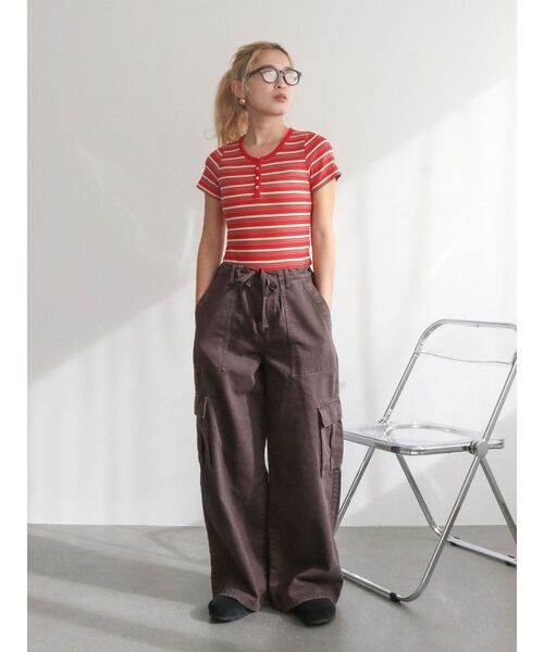 Ungrid(アングリッド)の「マルチボーダーヘンリーTee(Tシャツ/カットソー・レディース・レッド/チャコールグレー/ブラウン・FREE)」の17枚目の写真