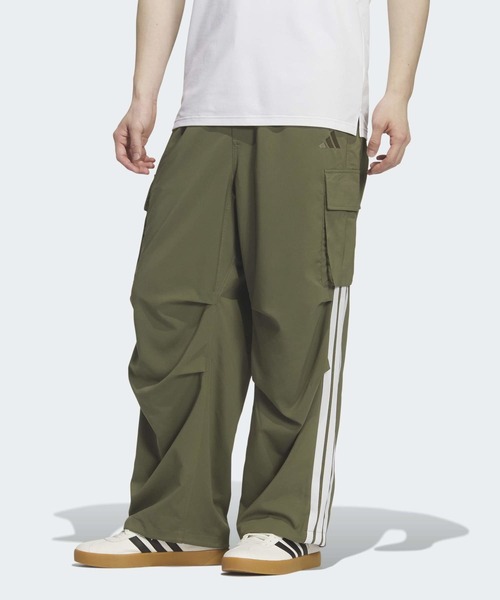 adidas（アディダス）の「ルーズフィット ライト ウーブン カーゴポケット ストレートレッグ パンツ / アディダス adidas　カーゴパンツ（カーゴパンツ・メンズ・ブラック/カーキ・XX-LARGE/X-SMALL/3XL/SMALL/MEDIUM/LARGE/X-LARGE）」の2枚目の写真