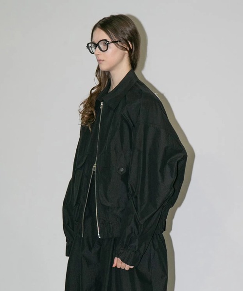 my beautiful landlet(マイビューティフルランドレット)の「【my beautiful landlet】Cotton×Recycled Nylon(ブルゾン・メンズ・ブラック/チャコールグレー/ネイビー・1)」の4枚目の写真