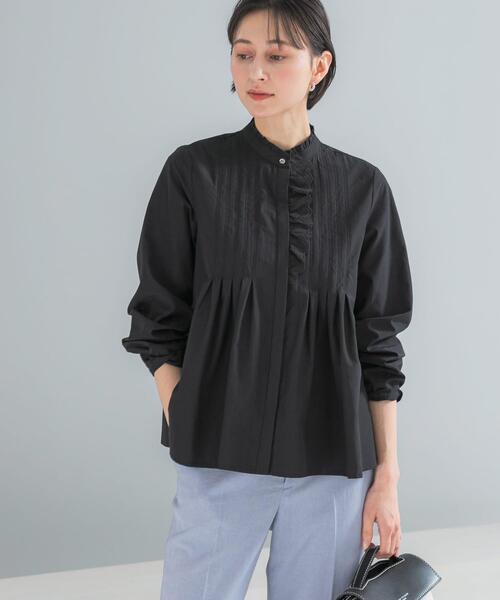 URBAN RESEARCH ROSSO WOMEN(アーバンリサーチ ロッソ)の「『WEB限定』フリルネックレースデザインシャツブラウス(シャツ/ブラウス・レディース・グレー系その他/オフホワイト/ブラック・FREE)」の18枚目の写真