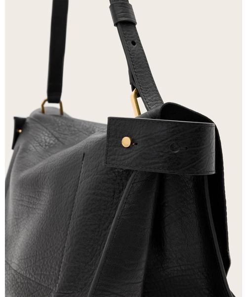 ALLSAINTS（オールセインツ）の「URSA GRAIN LEATHER SATCHEL BAG | URSA GRAIN レザー サッチェル バッグ（ショルダーバッグ・レディース・ブラック・ONE SIZE）」の8枚目の写真