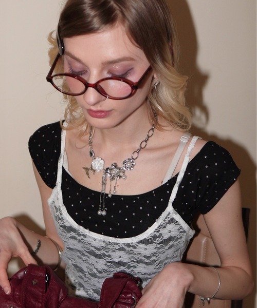 IMARI(イマリ)の「【 IMARI / イマリ 】 フラワー モチーフ チャーム チェーン ネックレス(ネックレス・レディース・シルバー・FREE)」の6枚目の写真