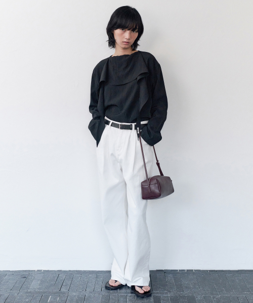 LEVAR(レバー)の「Silky Scarf Blouse - Black(シャツ/ブラウス・レディース・その他・FREE)」の5枚目の写真