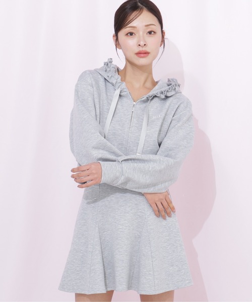 JILL by JILL STUART（ジルバイジルスチュアート）の「ダイバーセットアップ　フリルパーカー（パーカー・レディース・ベージュ/ブラック/グレー・FREE）」の17枚目の写真