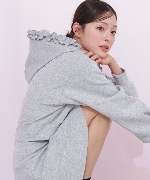 JILL by JILL STUART（ジルバイジルスチュアート）の「ダイバーセットアップ　フリルパーカー（パーカー・レディース・ベージュ/ブラック/グレー・FREE）」の19枚目の写真