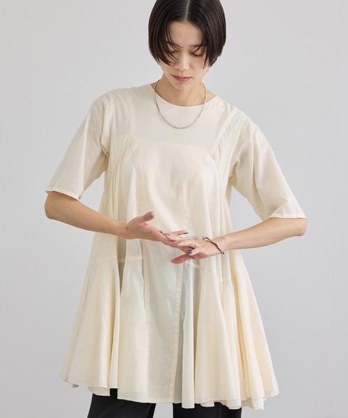 SALON adam et rope'(サロン アダム エ ロペ)の「【AAYUSHI(アユーシ) for SALON】別注ボリュームフレアハーフスリーブワンピース(ワンピース・レディース・キナリ/ダークブラウン・FREE)」の18枚目の写真