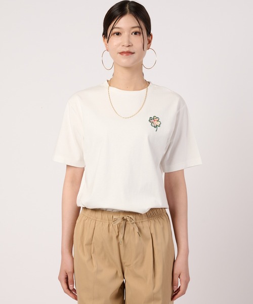 Arnold Palmer（アーノルドパーマー）の「クローバーモチーフ シェア Tシャツ（Tシャツ/カットソー・レディース・ホワイト/ミント・LL/L/M/S/XS）」の6枚目の写真