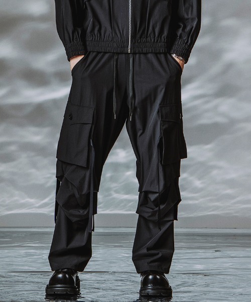 NO ID.（ノーアイディ）の「mp14808-ﾃｯｸｲｰｼﾞｰｶｰｺﾞPT パンツ(858006-445P)（カーゴパンツ・メンズ・ブラック/グレー・2/1）」の3枚目の写真