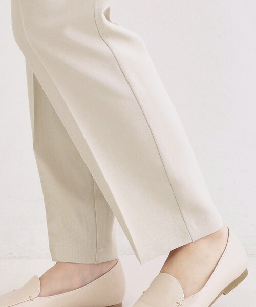 OPAQUE.CLIP（オペークドットクリップ）の「美脚ストレッチイージーテーパードパンツ【洗濯機OK】（その他パンツ・レディース・チャコールグレー/ブラック/ライトベージュ/ピンク・34/36/38/40/42）」の8枚目の写真