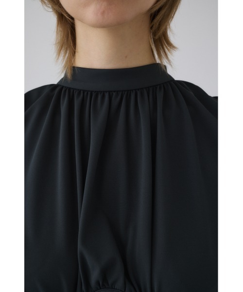 RIM.ARK(リムアーク)の「Hidden detail drape tops ヒドゥン ディテール ドレープ トップス(シャツ/ブラウス・レディース・ブラック・38/36)」の13枚目の写真
