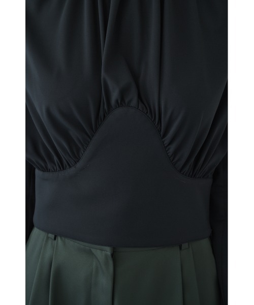 RIM.ARK(リムアーク)の「Hidden detail drape tops ヒドゥン ディテール ドレープ トップス(シャツ/ブラウス・レディース・ブラック・38/36)」の15枚目の写真