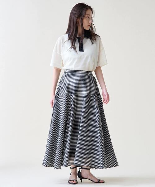 Tiara（ティアラ）の「ギンガムチェックフレアスカート（スカート・レディース・ホワイト×ブラック/ネイビー・2/3）」の5枚目の写真