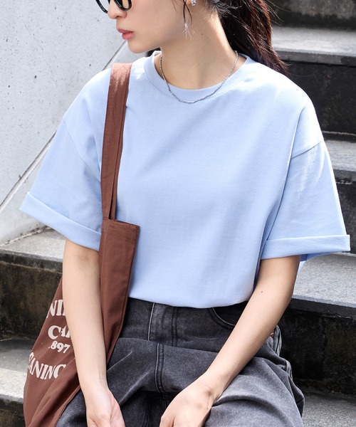 MONO-MART(モノマート)の「<万能UVカット/汗ジミ防止>オーバーサイズ シンプル半袖Tシャツ【ショート丈/ミディアム丈】(Tシャツ/カットソー・レディース・ブラック系/ブラウン系/レッド系/グレー系2/ブラック/ホワイト系/ライトブラウン/ブルー系2/ネイビー系/杢グレー/グレー系/オフホワイト/ピンク系/レッド/ピンク系2/ブルー系/ネイビー/ダークグレー・L/M/SHORT)」の14枚目の写真