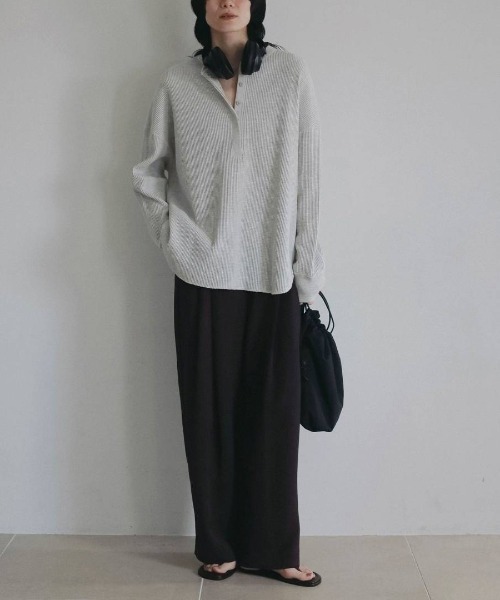 anuke(アンヌーク)の「anuke Waffle Loose Henleytops ワッフルルーズヘンリートップス/62620605(Tシャツ/カットソー・レディース・オートミール・ONE SIZE)」の2枚目の写真
