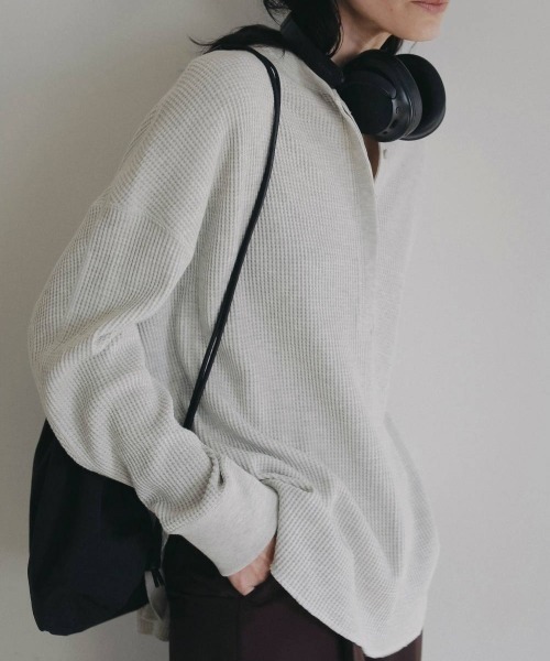 anuke(アンヌーク)の「anuke Waffle Loose Henleytops ワッフルルーズヘンリートップス/62620605(Tシャツ/カットソー・レディース・オートミール・ONE SIZE)」の4枚目の写真