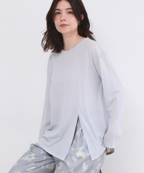OPAQUE.CLIP（オペークドットクリップ）の「シアースリットカットソー【洗濯機OK】（Tシャツ/カットソー・レディース・ホワイト/ライトグレー/チャコールグレー・38/40）」の3枚目の写真