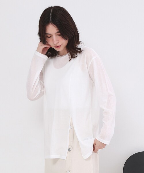 OPAQUE.CLIP（オペークドットクリップ）の「シアースリットカットソー【洗濯機OK】（Tシャツ/カットソー・レディース・ホワイト/ライトグレー/チャコールグレー・38/40）」の4枚目の写真