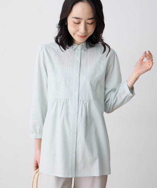 DECOY SINCE 1981（デコイシンスイチキュウハチイチ）の「刺しゅうストライプブラウス（シャツ/ブラウス・レディース・ネイビー/グリーン/ブルー・9号/11号/13号/15号/17号）」の4枚目の写真