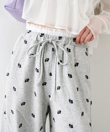 Kastane | 【無地&花柄/2サイズ展開/低身長サイズ】フラワーステッチスウェットパンツ(スウェットパンツ)
