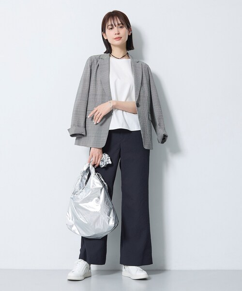INDIVI(インディヴィ)の「【洗える/UVケア/SETUP可能】サッカー素材ストレートパンツ(その他パンツ・レディース・ブラック系1/ネイビー/ブラック系5・13/15 /19/05/36/38/40)」の5枚目の写真