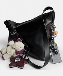 COACH（コーチ）の「モット メッセンジャー バッグ 38・ラブド レザー・チャーム（メッセンジャーバッグ）」