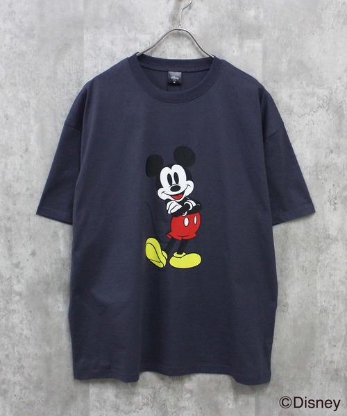 Disney(ディズニー)の「MICKEYMOUSE ミッキーマウス オーバーサイズ 半袖Tシャツ(Tシャツ/カットソー・メンズ・チャコール/グレー系その他2/グレー系その他3/グレー系その他4/グレー系その他5/グレー系その他・M/L/XL)」の2枚目の写真