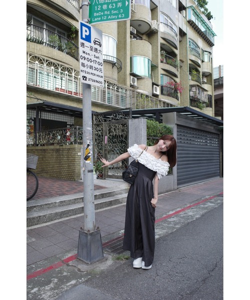 MISTREASS(ミストレアス)の「BI-COLOR FRILL ALL IN ONE(つなぎ/オールインワン・レディース・ブラック/グレー・FREE)」の17枚目の写真