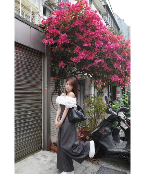 MISTREASS(ミストレアス)の「BI-COLOR FRILL ALL IN ONE(つなぎ/オールインワン・レディース・ブラック/グレー・FREE)」の11枚目の写真