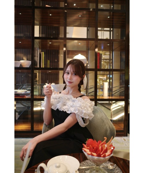 MISTREASS(ミストレアス)の「BI-COLOR FRILL ALL IN ONE(つなぎ/オールインワン・レディース・ブラック/グレー・FREE)」の19枚目の写真