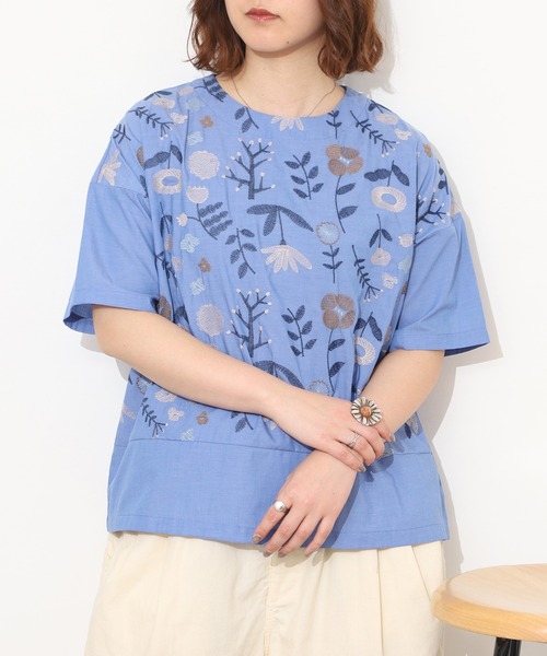 Emago(イマゴ)の「EMAGO お花刺繍切替えブラウス 半袖(シャツ/ブラウス・レディース・ホワイト/ブルー/ブラック・FREE)」の15枚目の写真