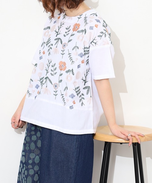 Emago(イマゴ)の「EMAGO お花刺繍切替えブラウス 半袖(シャツ/ブラウス・レディース・ホワイト/ブルー/ブラック・FREE)」の18枚目の写真