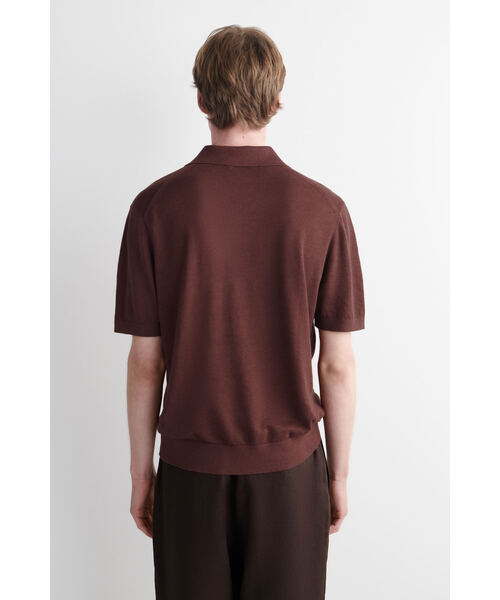 COS(コス)の「ニットリネンポロシャツ(Tシャツ/カットソー・メンズ・ブラウン/ベージュ系その他/ダークグリーン・L/XL/XS/S/M)」の13枚目の写真