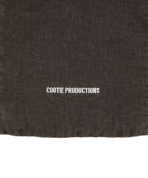 COOTIE PRODUCTIONS（クーティープロダクションズ）の「Color Denim Drawstring Bag（ハンドバッグ・メンズ・ベージュ系その他/ブラック系その他・ONE SIZE）」の6枚目の写真